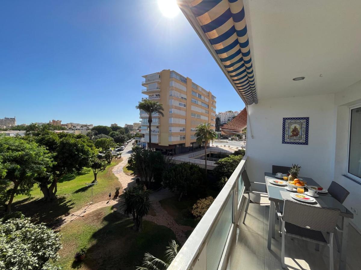 Weforyou Sunset Carihuela Torremolinos Bagian luar foto